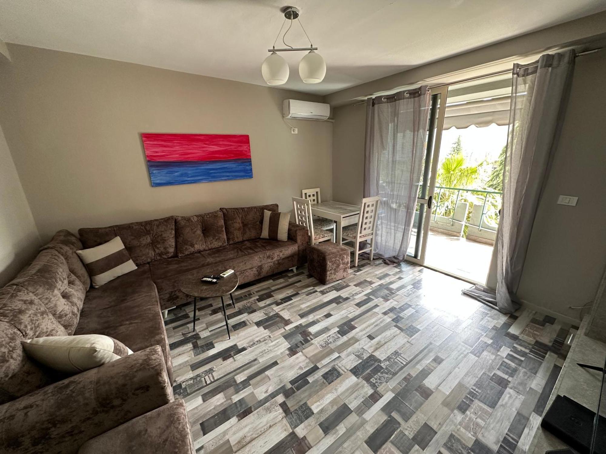 Ferienwohnung Piazza City Center Tirana Exterior foto
